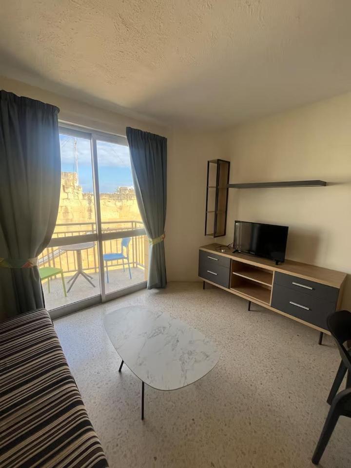 Standard 1 Bedroom Balluta Bay Appartement *